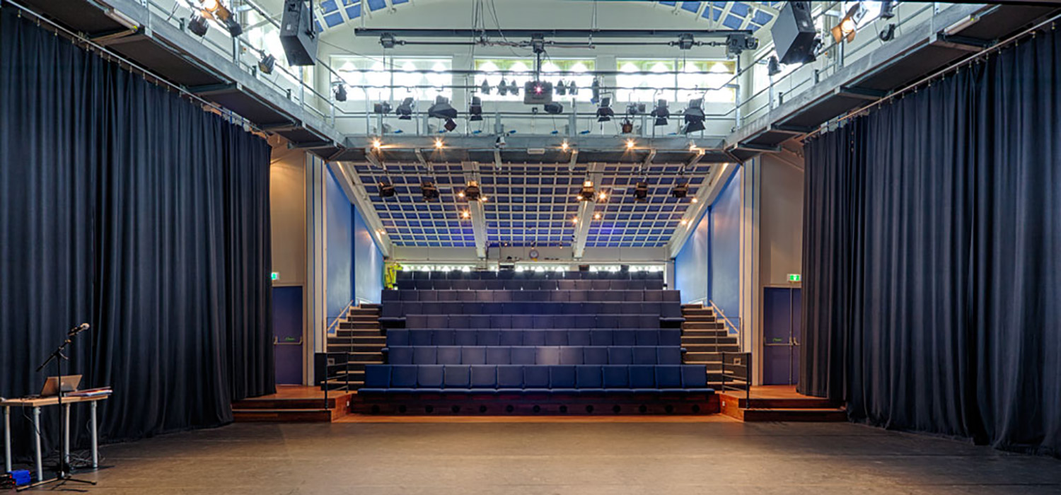 Zaal Podium Mozaïek
